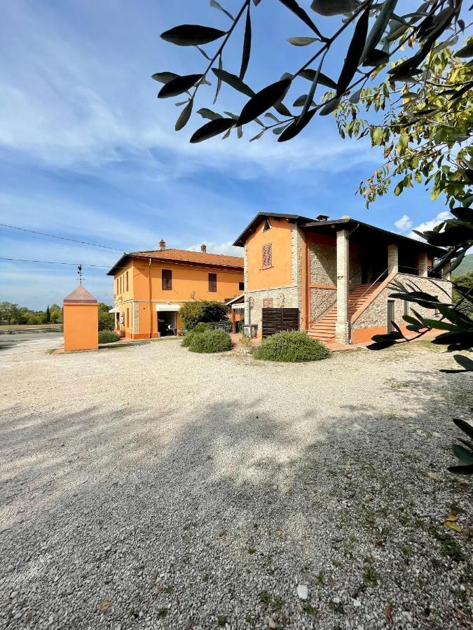 Locanda Settecamini Campello sul Clitunno Luaran gambar